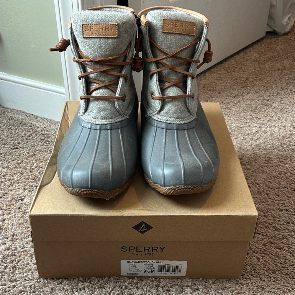 Sperry Women’s Gray and Tan Duck Boots